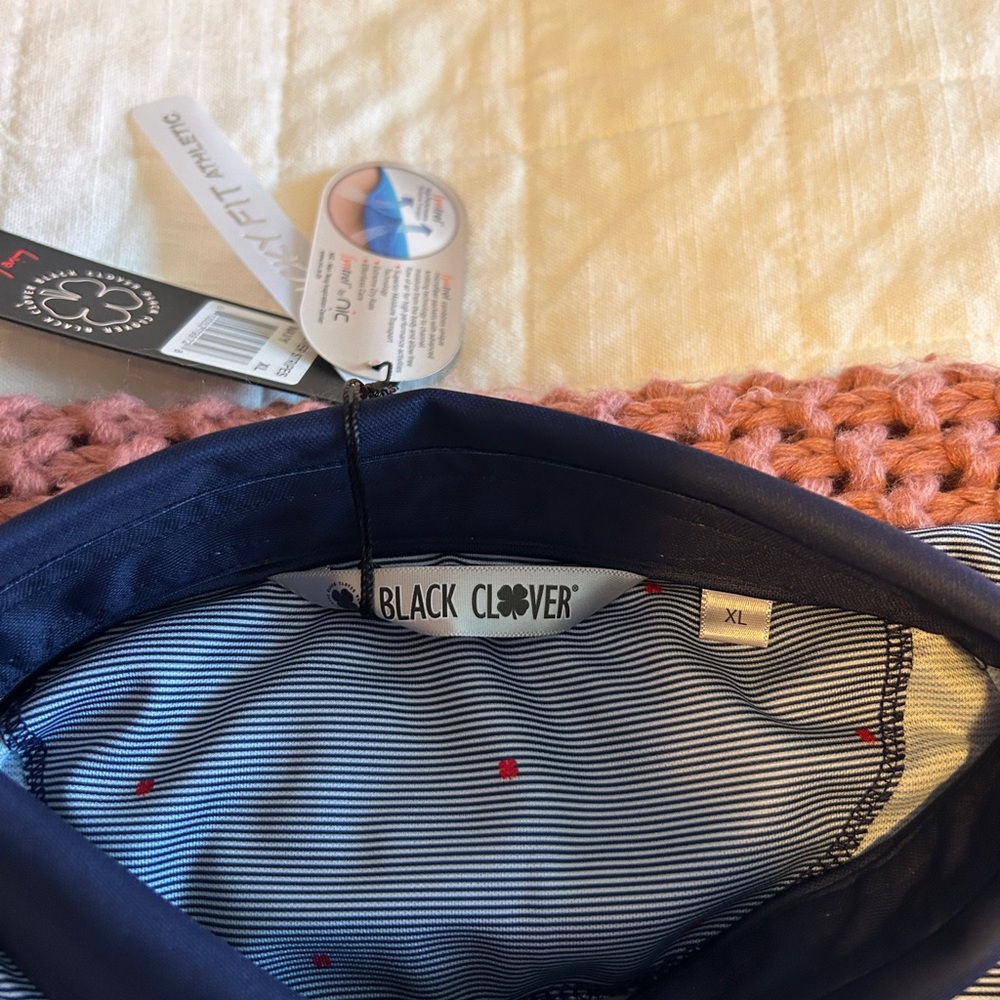 Men’s XL Black Clover Polo